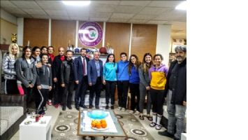 Dr. Özdener Sağlıkspor Kulübünü Ziyaret etti
