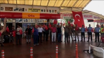 Mardinli İş İnsanından Bayraklı Destek