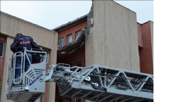 Adıyaman´daki deprem, Mardin Valiliği binasını da etkiledi