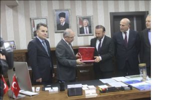İzmit Belediye Başkan Doğan Mardin Büyükşehir Beleyesi´ni ziyaret etti