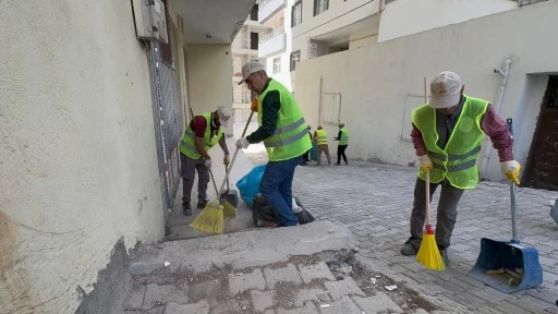 Artuklu Belediyesi, Yere &Ccedil;&ouml;p Atanlara Ceza Kesecek!
