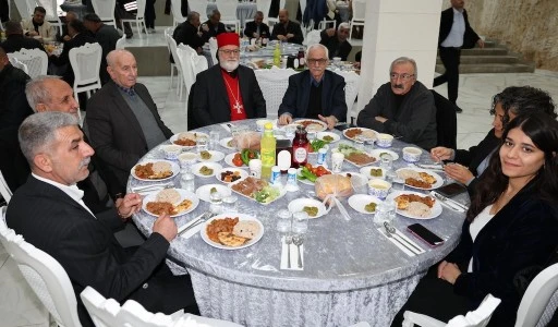 Artuklu&rsquo;da &ldquo;Hoşg&ouml;r&uuml; İftarı&rdquo;: Farklı İnan&ccedil;lar Aynı Sofrada Buluştu