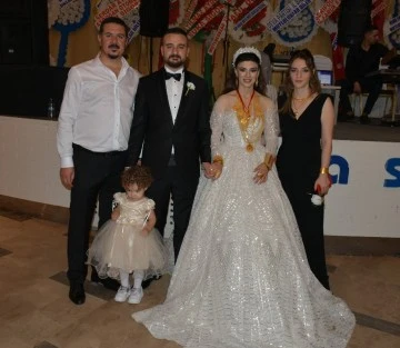 Aydoğan Ve Sırdaş Ailelerinin Muhteşem Düğünü