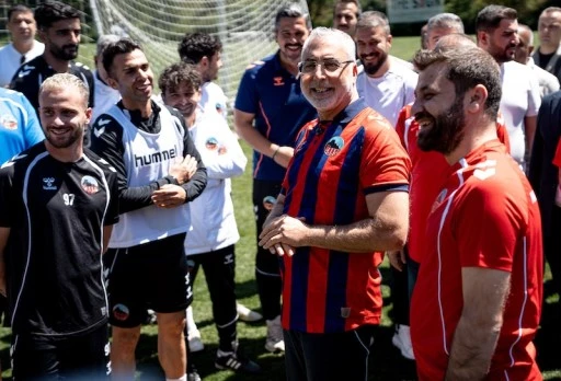 Bakan Mardinspor'u Kampta Ziyaret etti