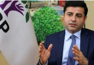 Demirtaş Aktif Siyaseti Bıraktı