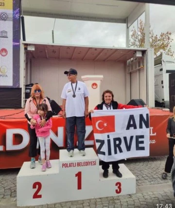 Kırık Diz İle 10 km yürüdü, dereceye girdi