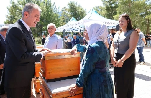 Mardin’de 4 Bin Arılı Kovan Üreticilere Dağıtıldı