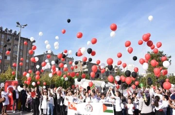 Mardin’de Balonlar Filistinli Çocuklar için uçuruldu