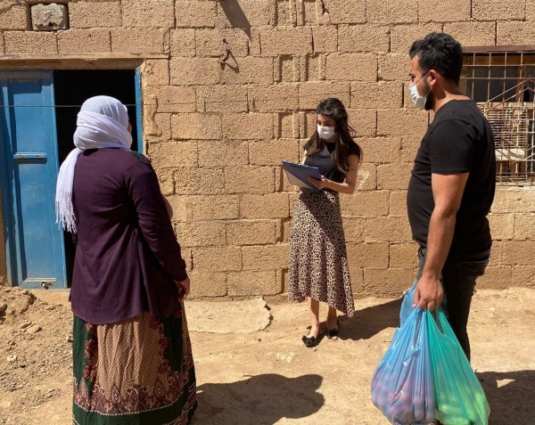 Mardin’de Belediye sebze meyve dağıttı