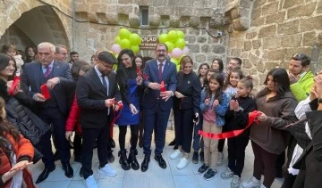 Mardin'de çocuklar “ Sanat Akademisi&quot; Açıldı