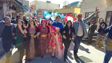 Mardin'de ilk kadın seçim bürosu açıldı