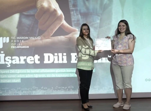 Mardin’de Kamu Personeline İşaret Dili Eğitimi 