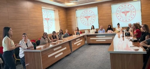 Mardin&rsquo;de Koordinat&ouml;r Ebelere Doğuma Hazırlık Eğitimi
