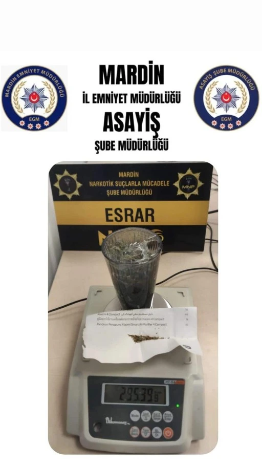 Mardin'de Polis esrar ele ge&ccedil;irdi