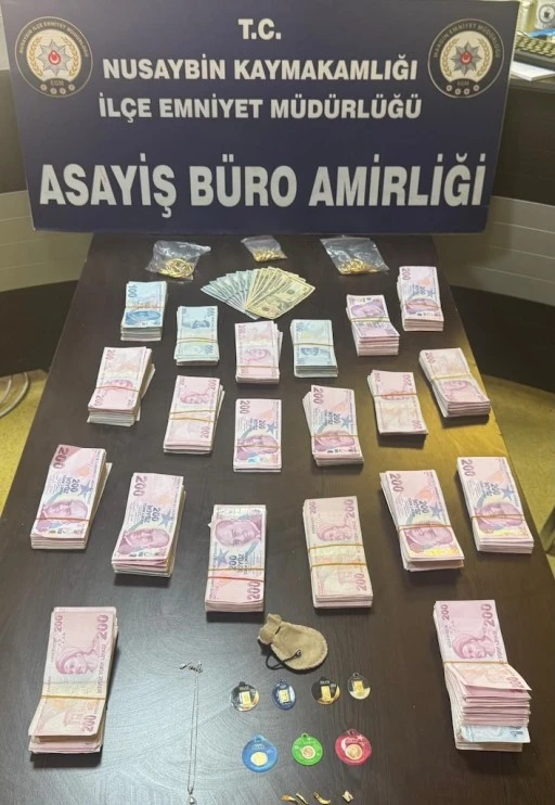 Mardin'de  Polis, Sahte Altınla Vurgununa izin vermedi