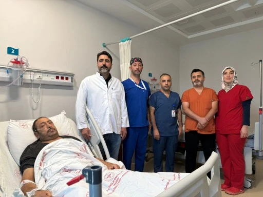 Mardin&rsquo;de Tıbbi Mucize: 6 Kilogramlık Dev B&ouml;brek Başarıyla Alındı!