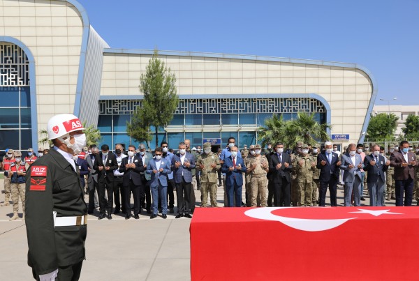 Mardin Şehidini uğurladı