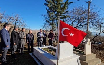 Mardin Valisi Akkoyun, Şehit Mezarlarını Ziyaret etti