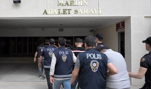 Mardin ve Şanlıurfa'da Eş Zamanlı Baskın