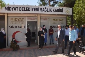  Midyat Belediyesi  Aşı İçin  Sağlık Kabini kurdu