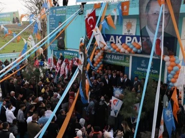 Bakan Işıkhan, Nusaybin'de Seçim Koordinasyon Merkezi'nin açılışında konuştu