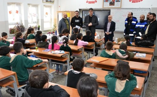 Dicle G&ouml;n&uuml;ll&uuml;leri&rsquo;nden&nbsp;&Ouml;ğrencilere Destek