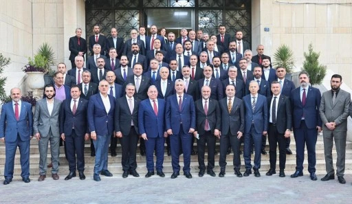 TÜRKİYE’DEN ŞAM’A TARİHİ ZİYARET: TİCARET VE YATIRIM GÜNDEMDE