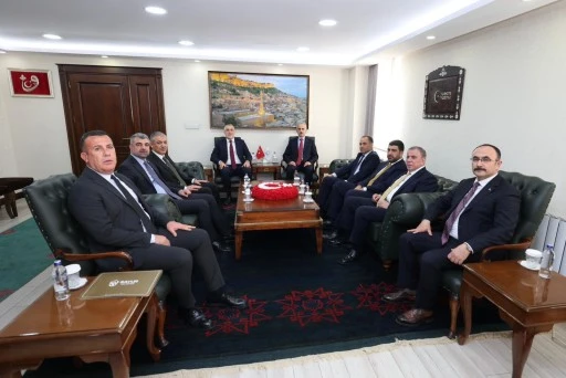 Bakanlar Işıkhan ve Uraloğlu Mardin&rsquo;de: &ldquo;Ter&ouml;rs&uuml;z T&uuml;rkiye kalkınmanın anahtarıdır
