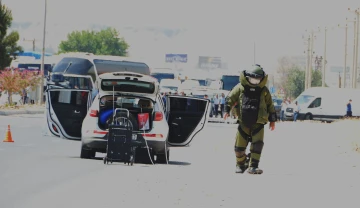 Nusaybin ilçesinde  bir polis memurunun aracının altına tuzaklanmış bir patlayıcı bulundu