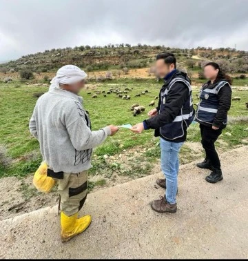 Polis, Vatandaşları dolandırıcılara karı uyardı