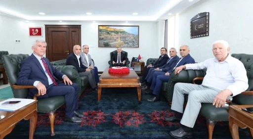 Vali Akkoyun Nusaybin Heyetini Ağırladı