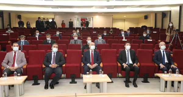 Vali Demirtaş, Turizm Platformu Toplantısında Konuştu