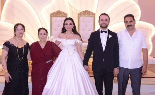 Yağcı ve Nurdağ Ailelerinin Mutlu G&uuml;n&uuml;