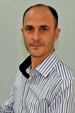 Latif Sakız